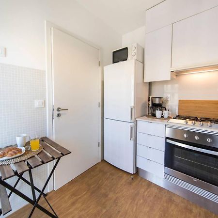 Comfortable Apartment In Campo Pequeno Лиссабон Экстерьер фото